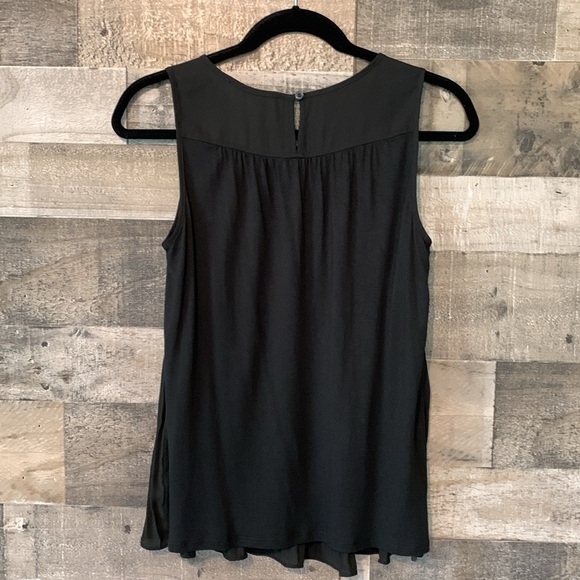 Ann Taylor Loft Petite Sleeveless Pleated Front Top - Picture 15 of 16